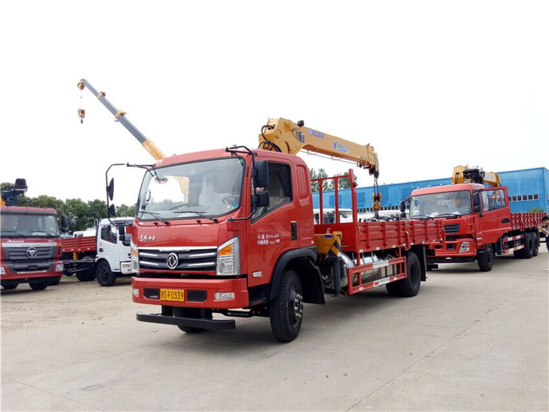 東風【6.3噸】隨車吊