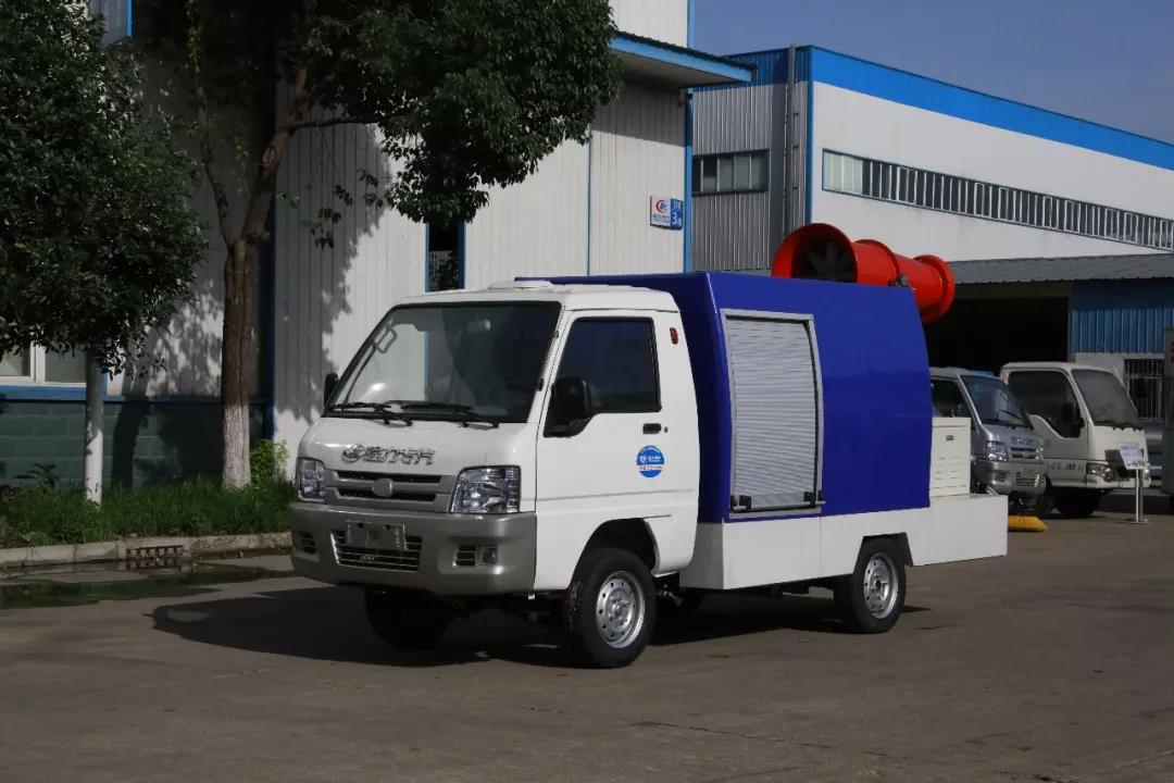 為國家電網提供一流產品，程力新能源人工智能搶險救援車首批訂單圓滿交車